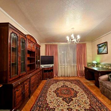 Оренда двокімнатної квартири 70m2 з газом |м| Позняки