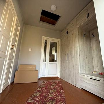 Продаж будинку зі всіма зручностями