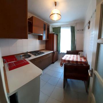 Кловський узвіз, 8