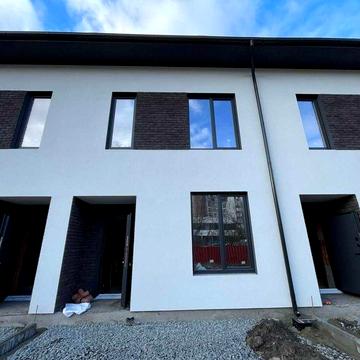 Таунхаус 90 м² з газом, окремими дворами та можливістю мансарди +45 м²