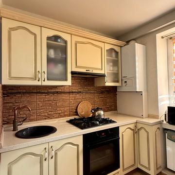 Родіона Скалецького вул., 35