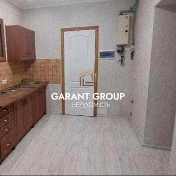 Продається однокімнатна квартира з ремонтом у Пересипському районі