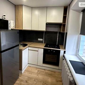 Довгострокова оренда 1к Квартира Андрія Первозванного вулиця