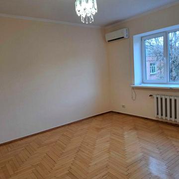 Оренда 2к.квартири сталінка,метро Контрактова Площа!