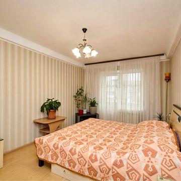 Продається 3-х кім. кв. Деснянський р-н Лісовий пр-т 11 БЕЗ КОМІСІЇ