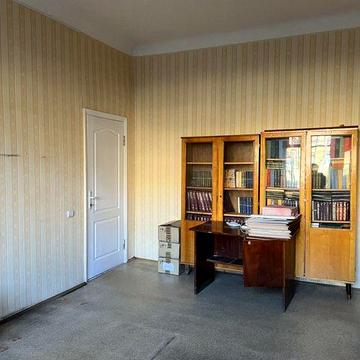 Продаж сталінки по бул. Олександрійський