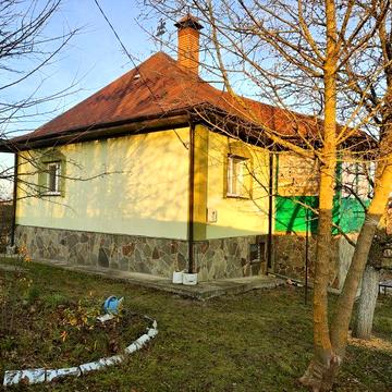 Продаж будинку з ділянкою 16 соток в кодаках