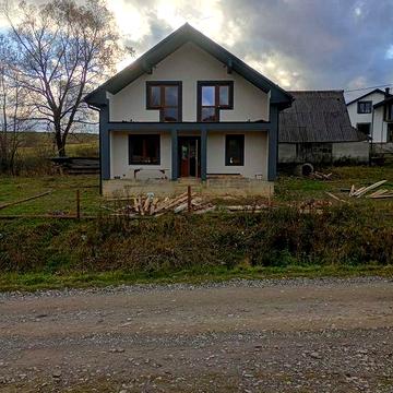 Будинок у Карпатах