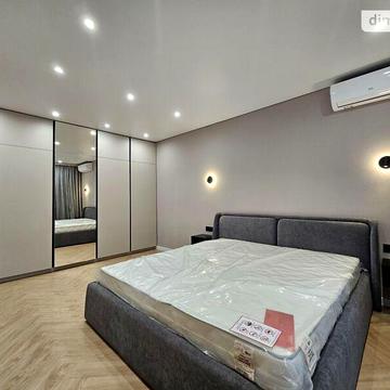 Довгострокова оренда 2к Квартира Дарницька вулиця