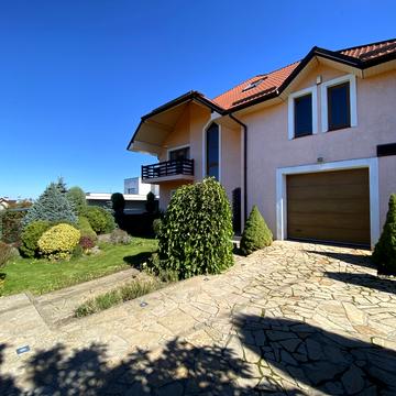 Івана Ґонти вул., 6