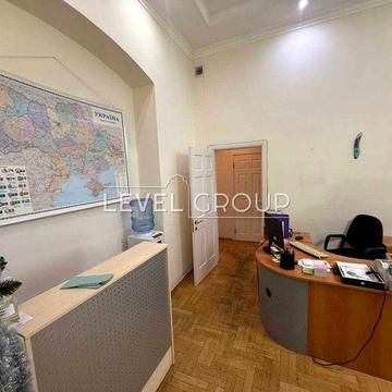 3-КІМНАТНА В ЦЕНТРІ МІСТА. Саксаганського 26/26
