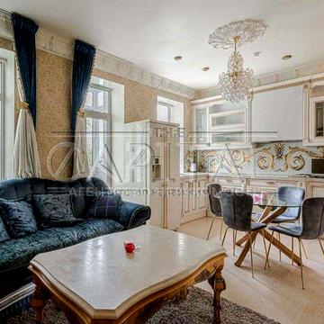 Продаж квартири 2 спальні 80 м2 вул.Михайла Грушевського в серці Києва