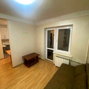 Мілютенка вул., 46