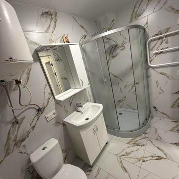 Центр 2 кімнатна  на 2 поверсі Біла церква