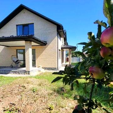 (3) Продам будинок в селі Пирогово 9006