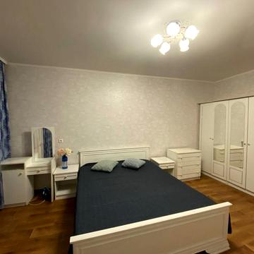 Сергія Данченка вул., 1