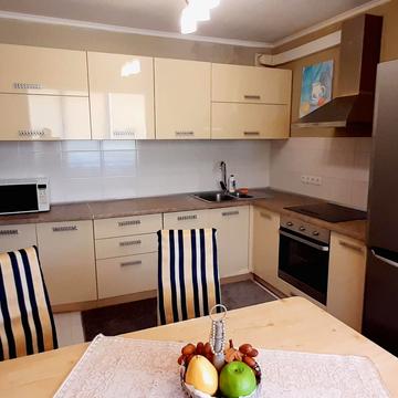 Левка Лукяненка вул. (Маршала Тимошенка), 1-Г