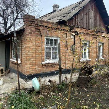 Будинок ! Долгінцево