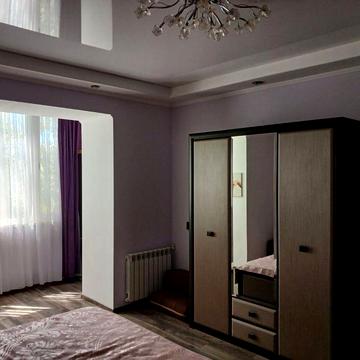 Сдается большая 2-х комн. кв. в центре, свет не выкл