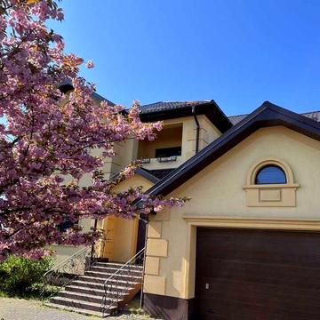 Здам окремий будинок з гаражем р-н Вікторії Гарденс