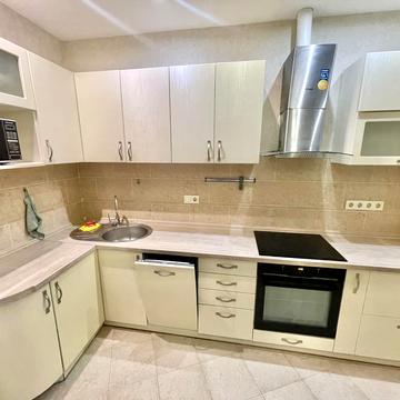 Патріарха Мстислава Скрипника вул., 40