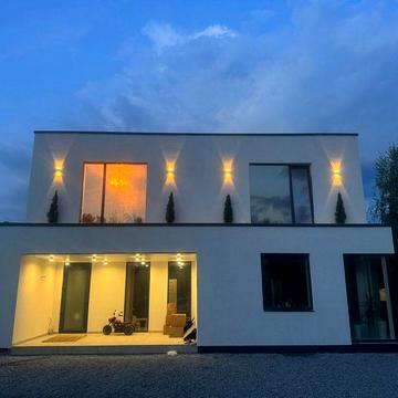 Сучасний сімейний будинок