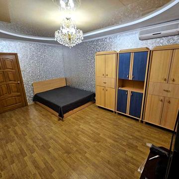 Здається в оренду 2-кімнатна квартира на вул.Мілютенка 17В