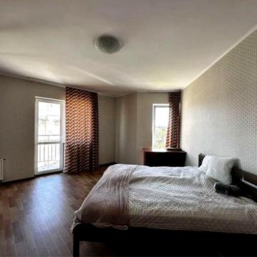 Оренда! Простора 3к.квартира 95м.кв! ЖК Кришталеві Джерела. Хотів