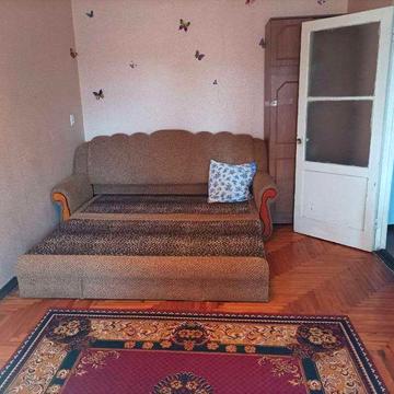 Сдам 1 комнатную квартиру в Космическом р-не.