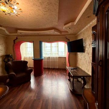 4 кімнатна квартира Незалежності 28