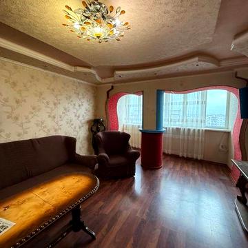 4 кімнатна квартира Незалежності 28