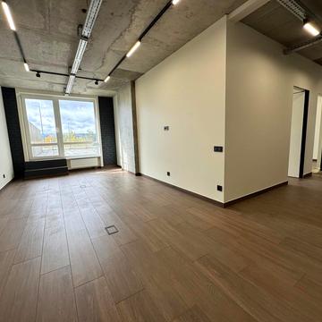 Дніпровська набережна вул., 15-К