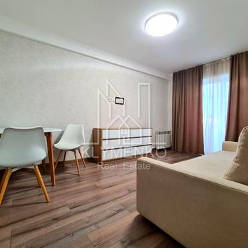 Лісовий просп., 12