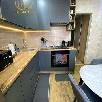 Продаж 2 к квартири біля Атріуму