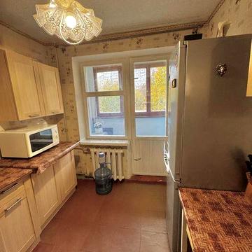 Продам 1 кім. квартиру 40 м2 на Робочій(«Міжшкільний комбинат»)