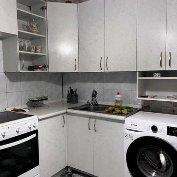 Севастопольська вул., 19