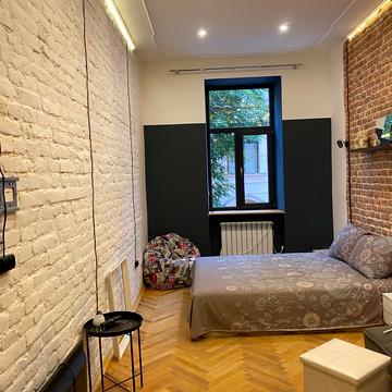 Кониського, 3