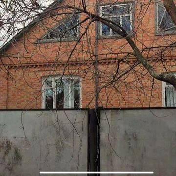 Будинок Лубни, 104кв, гараж, літня кухнія, погреб