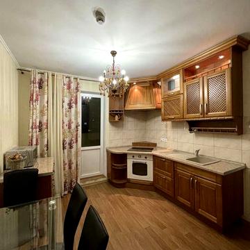 Оренда! 83м.кв Простора 3к.квартира з гардеробною м. Іподром ЖК Еврика