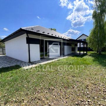 Продам котедж з ремонтом в оточені природи ! Новий ремонт !