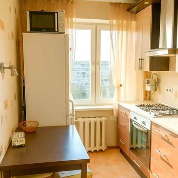 Давида Ойстраха вул. (Затонського), 10