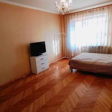 Архітектора Вербицького вул., 28