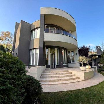 Продам капитальный дом 387 м², участок 6- соток. Тимирязева/Костанди.