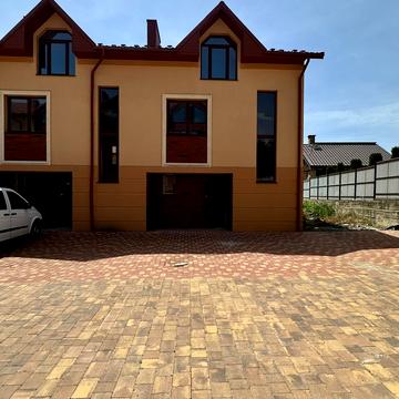 Вишнева вул.