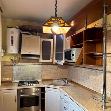 Бабкіна пров., 12