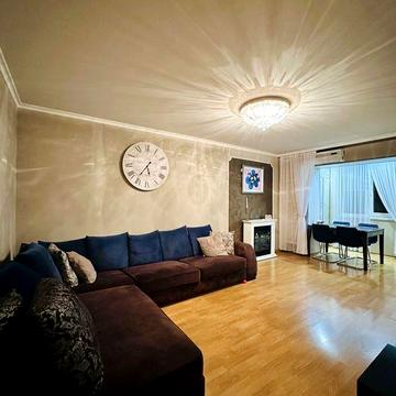 4-кімнатна на Скальда