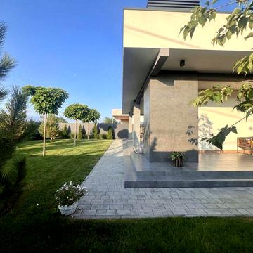 Без комиссии! Современный дом 2022 года с ремонтом, мебелью и техникой