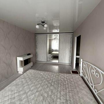 Київська площа(Зигіна) 1-но кімнатна, довготривал оренда