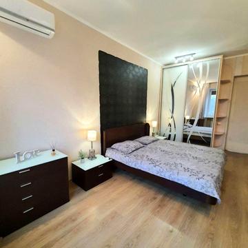 Дмитра Яворницького просп. (Карла Маркса), 54