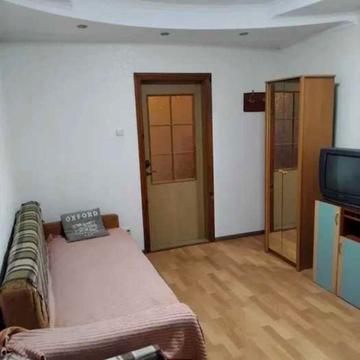 Милославська вул., 45